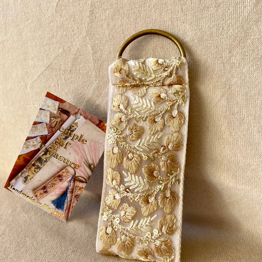 Ditsy Floral in White